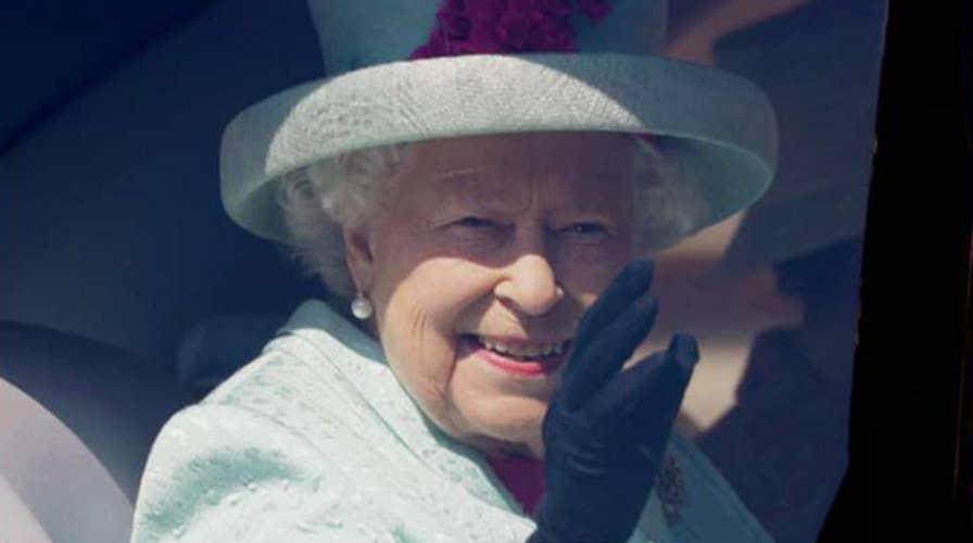 Queen Elizabeth approves UK prime minister's request to suspend parliament