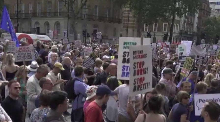 UK suspends parliament as government struggles to finalize Brexit