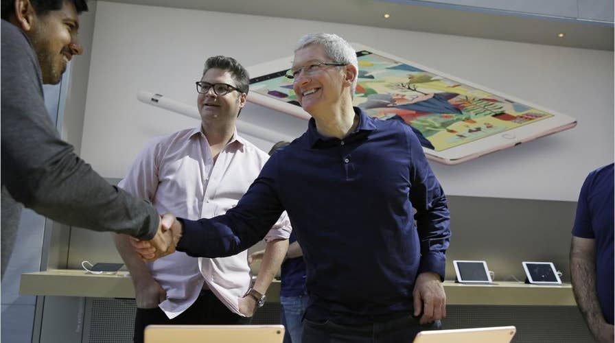 Report: Apple will release low-cost iPhone in 2020