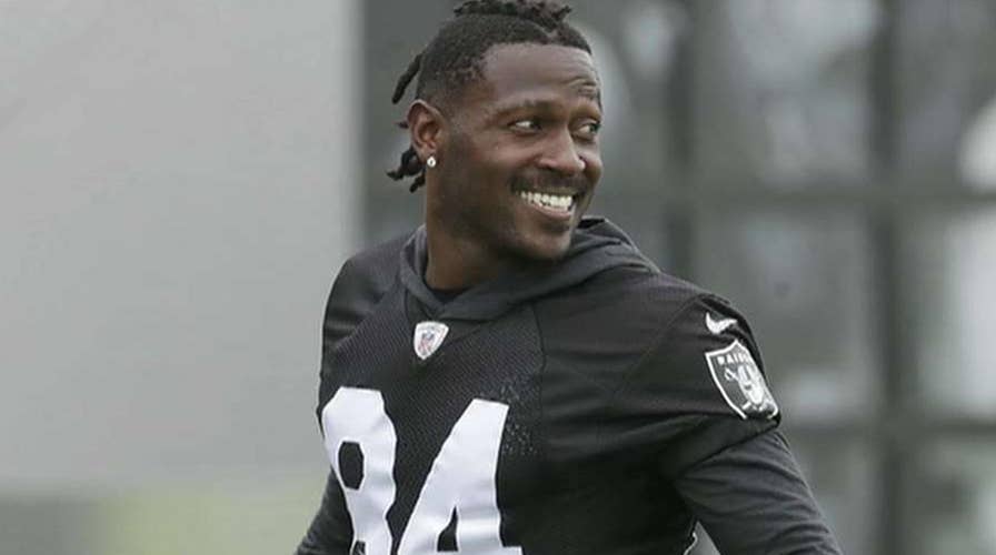 New England Patriots sign Antonio Brown