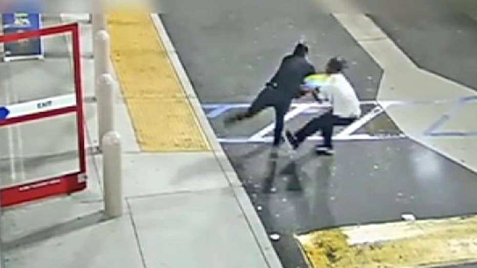 Armed Robber Caught On Video In Struggle With Los Angeles Best Buy 