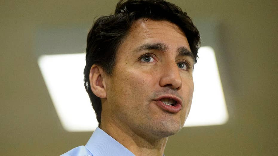 Canadian Pm Justin Trudeau Admits Wearing Brownface In 2001 School Photo Apologizes Fox News