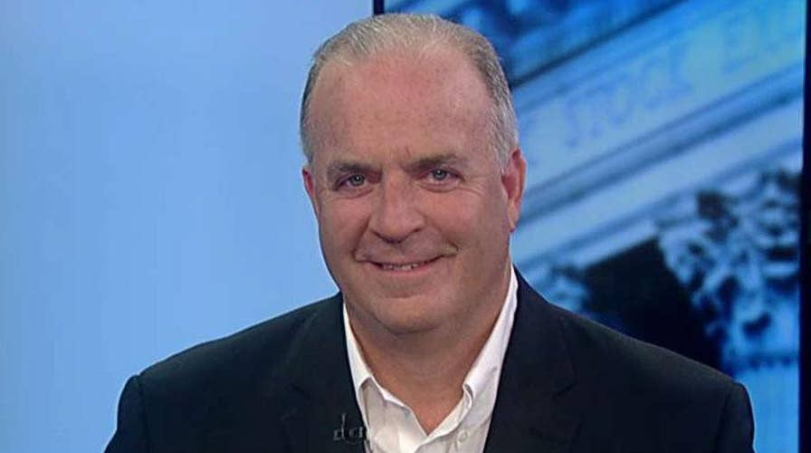 White House, Democrats battle over whistleblower complaint