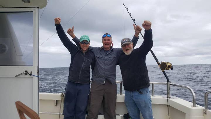 Fishermen catch bluefin tuna worth up to $120G, release it back into ocean