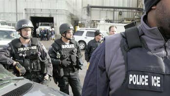 Chicago police instructs officers to not cooperate with DHS, memo shows: ‘Sickening what’s happening'