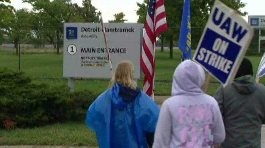 2020 presidential hopefuls battle for union workers' support amid GM strike