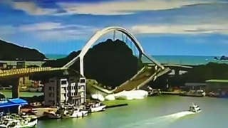 Towering bridge collapses in Taiwan - Fox News