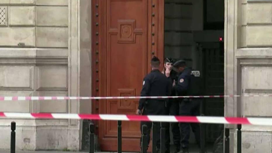 Paris Knife Attack In Police Station Kills At Least 4