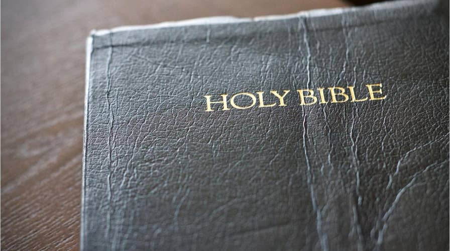 Texas judge’s gift of Bible to Amber Guyger draws complaint from atheist group