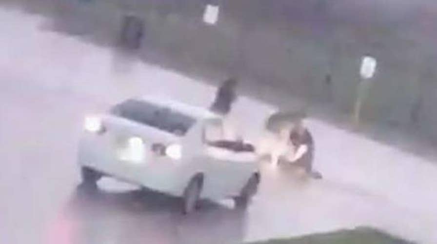 Good Samaritans rescue man hit by lightning