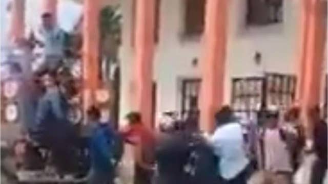 Angry mob attacks Mexico mayor over unfulfilled campaign promises ...