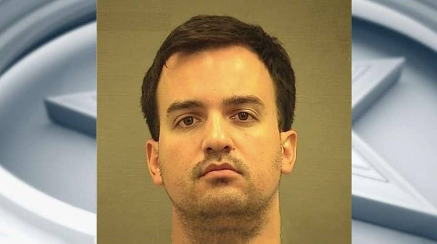 DIA worker accused of leaking classified docs to reporters to remain in custody