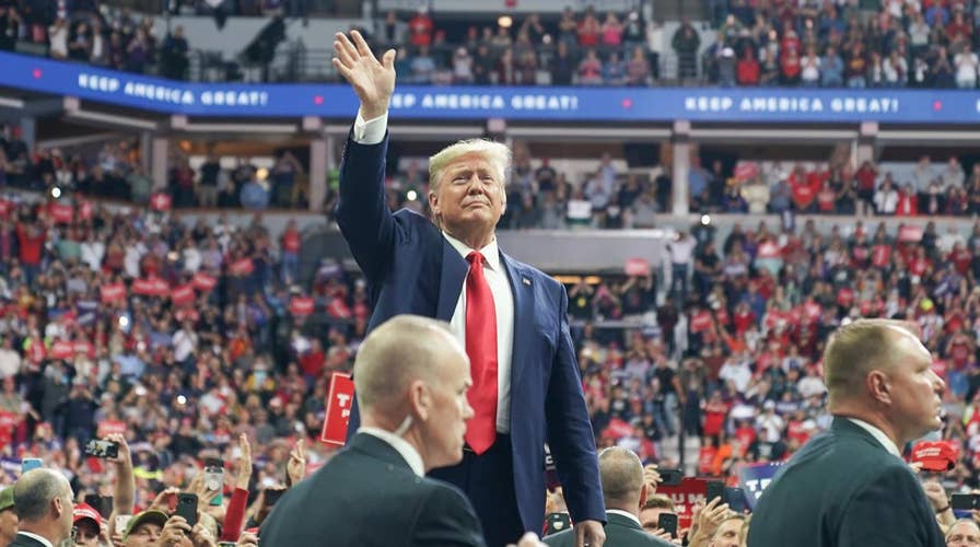 Liz Peek: Despite impeachment talk, Dems will still have trouble beating President Trump in 2020