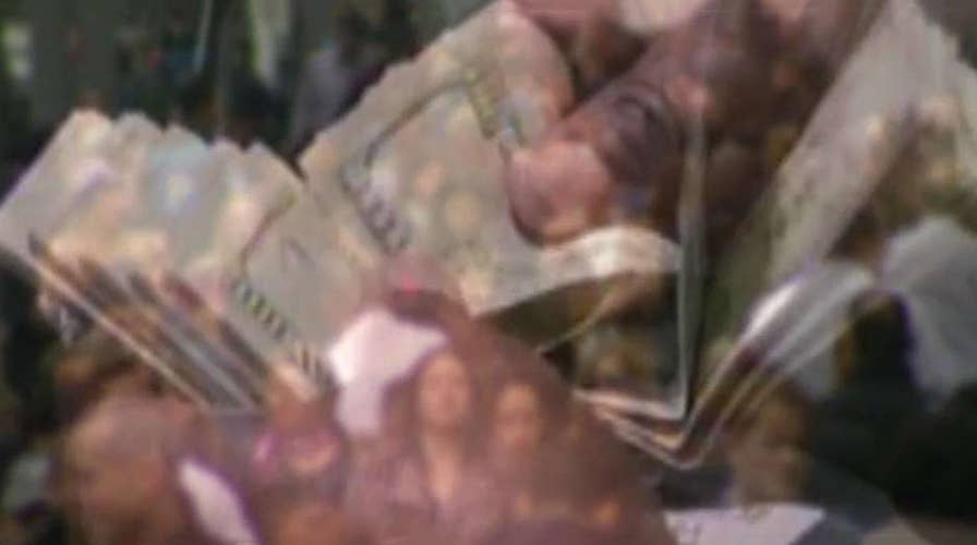 Holiday shoppers planning to spend less than last year