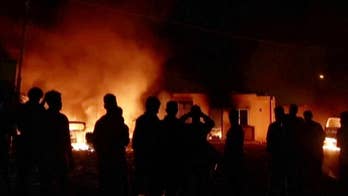 Rioting migrants set several cars on fire and injured a policeman at a Malta holding center