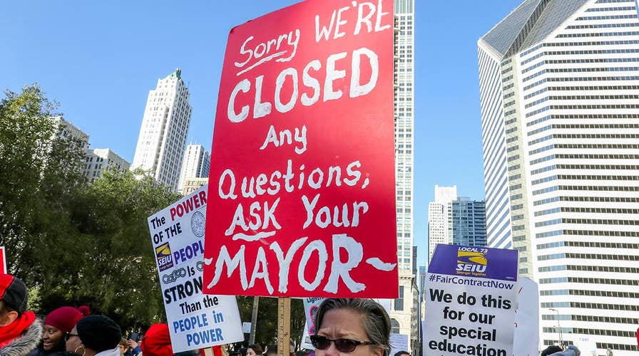 Chicago teachers strike drags into 9th day