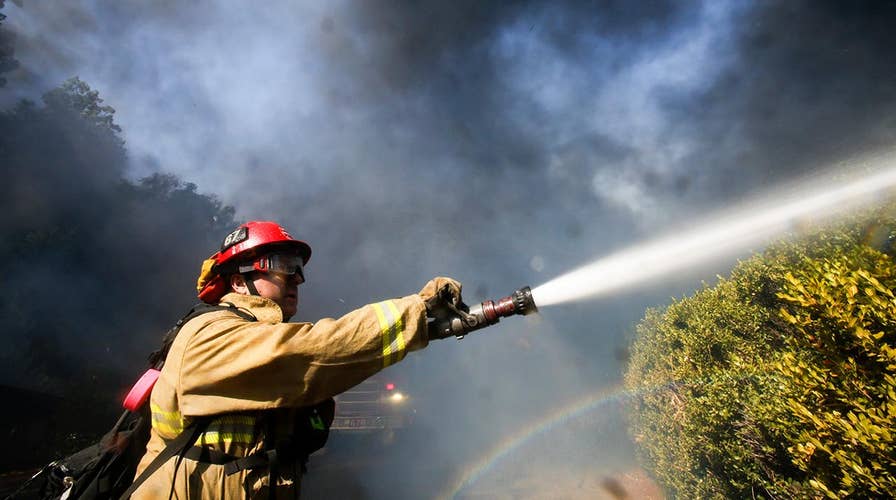 Fire crews save Ronald Reagan Presidential Library from fast-moving wildfire