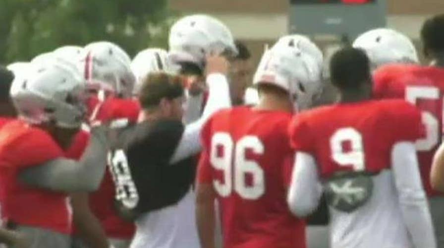 Should college athletes be able to receive pay?