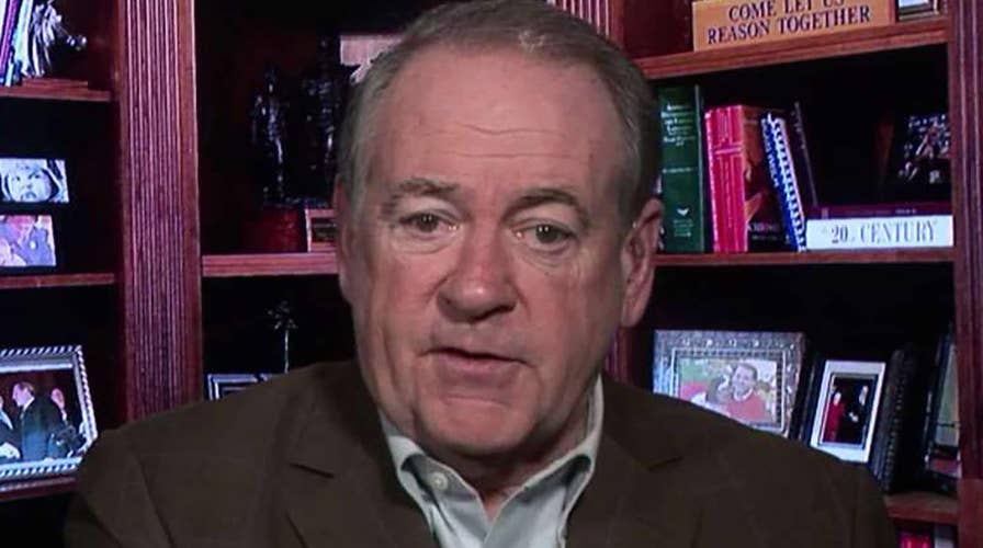 Mike Huckabee on 'thin blue line' flag ban, real cost of Medicare-for-all
