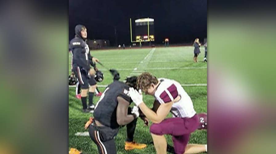High school football player goes viral after praying for opponent whose mom is battling cancer