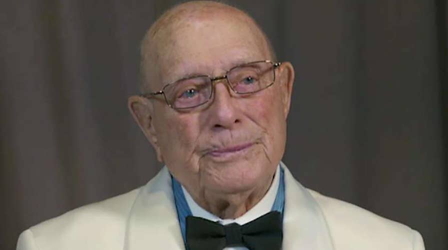 Carley goes to the Medal of Honor Convention in Florida