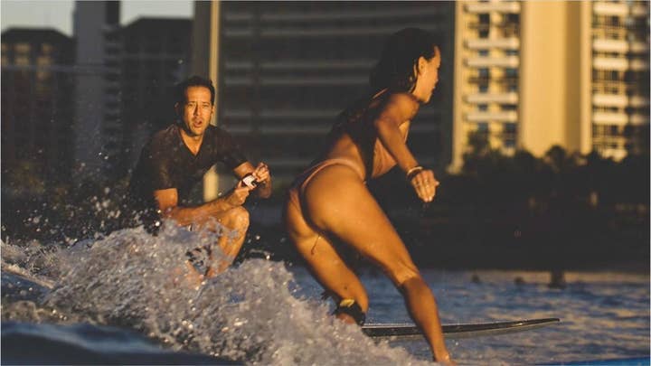 Hawaii surfer proposes to girlfriend while both ride boards, immediately loses ring in the ocean