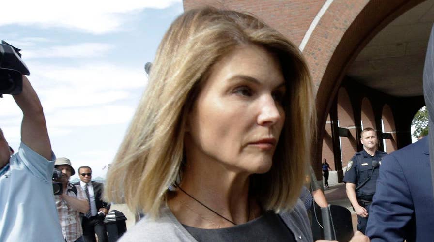 Lori Loughlin to be arraigned in college admissions scandal