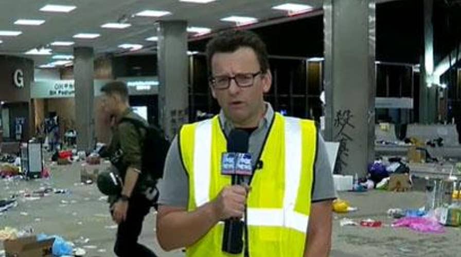 Hong Kong: Hundreds of protesters still holed up