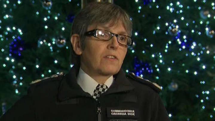 Police: Two people killed in stabbing attack near London Bridge