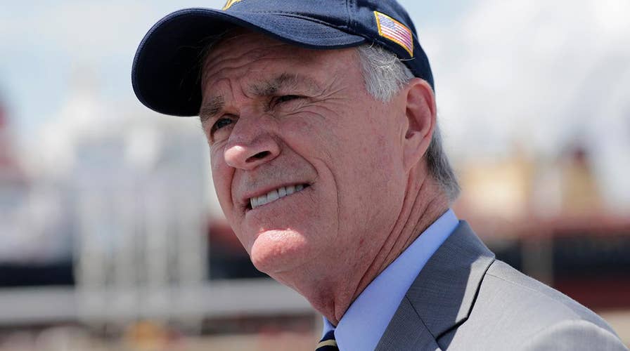 Ousted Navy secretary criticizes President Trump over SEAL case