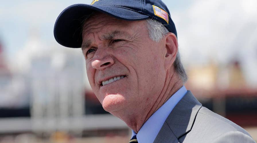 Ousted Navy secretary criticizes President Trump over SEAL case
