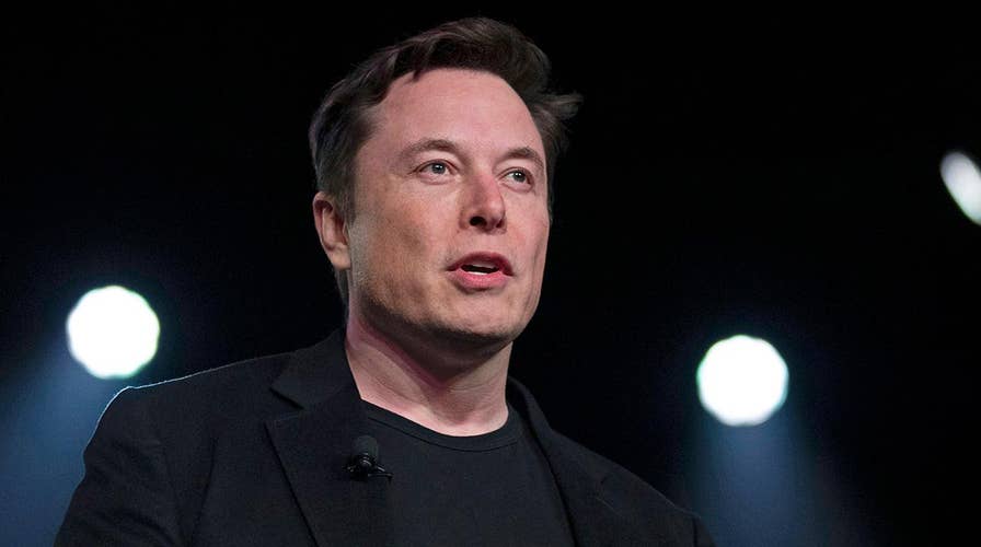 Elon Musk testifies that he doesn't have much cash at defamation trial