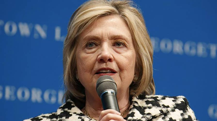 Hillary Clinton is a front runner in new 2020 poll even though she isn't running