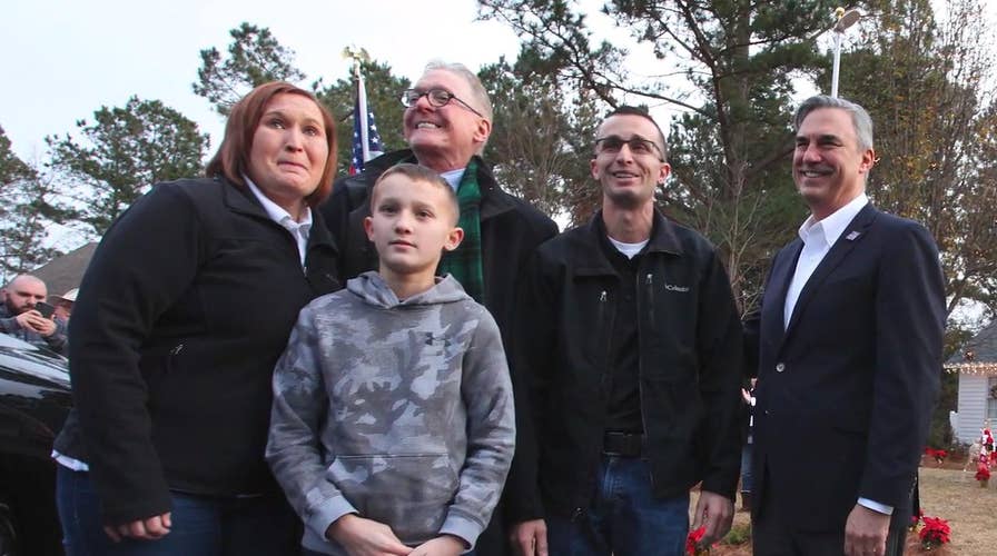 Family of injured veteran gets shocking Christmas gift: 'I felt like I was gonna drop dead'