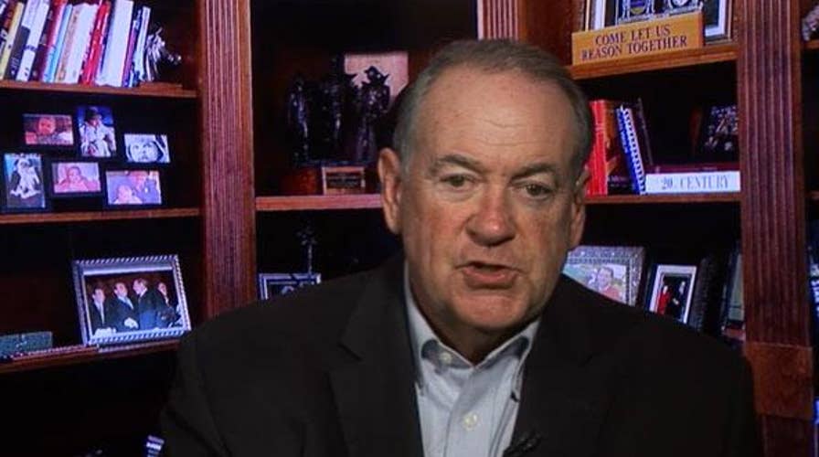 Huckabee on impeachment: Dems doing 'extraordinary service' for Republicans