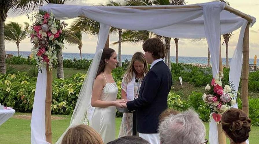 'Tucker Carlson Tonight' investigative producer Alex Pfeiffer gets married