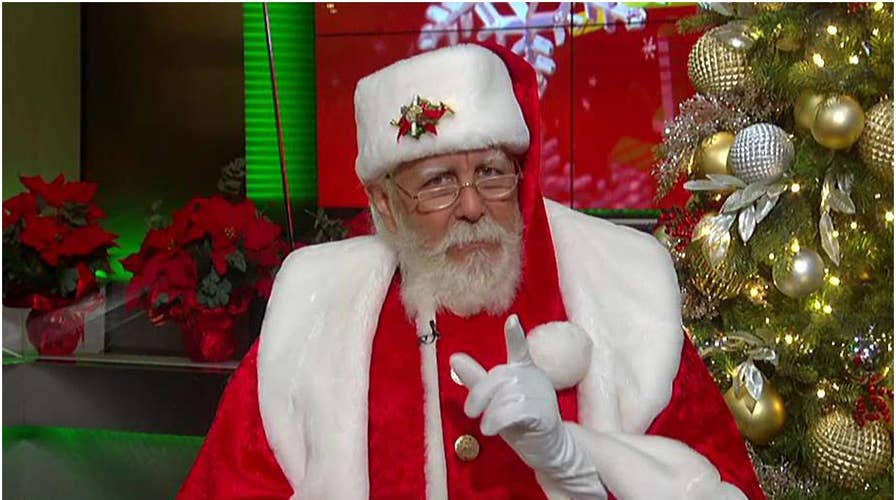 Santa Claus joins 'Fox &amp; Friends' on Christmas morning