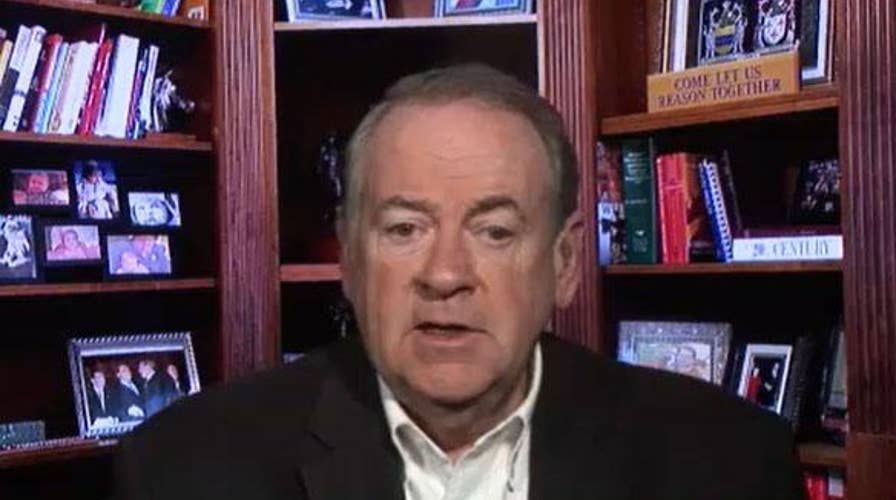 'Little dog' Iran not worth war: Huckabee
