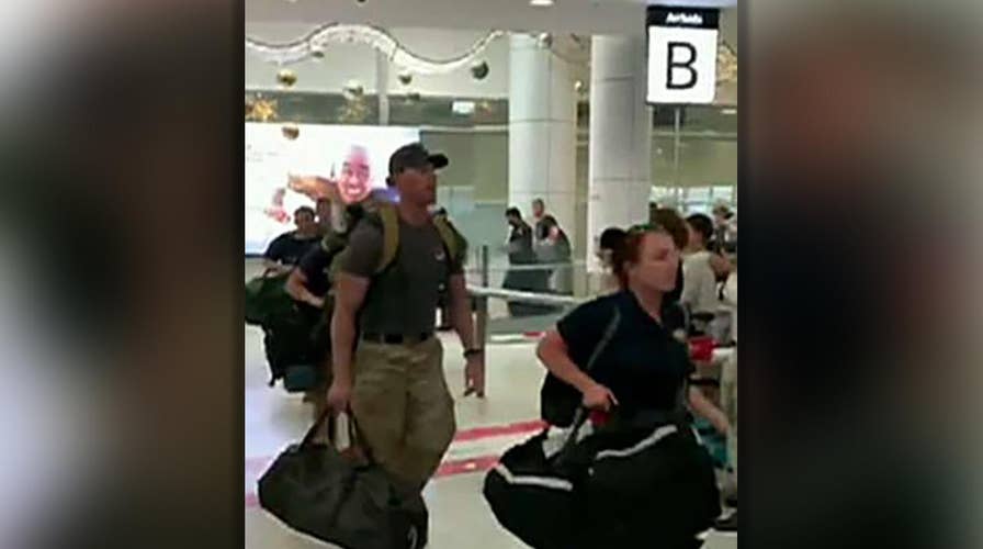 US firefighters cheered when arriving in Sydney