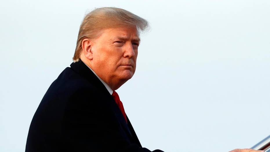 Warren Calls On Sec To Probe Possible Illegal Trades After Trump