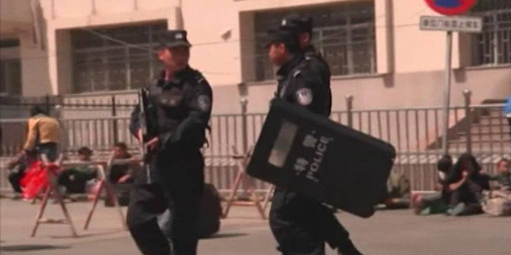 Christians 'persecuted even after death' as China cracks down on religious funerals: report | Fox News