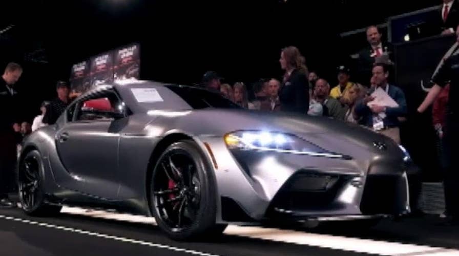 Thousands of classic car enthusiasts and collectors flock to the Barrett-Jackson auction