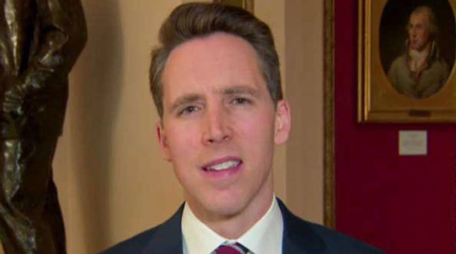 Hawley on Chief Justice Roberts' 'extraordinary' rebuke of House managers