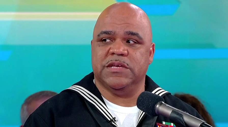 Navy vet whose national anthem rendition wowed NFL fans surprised with Super Bowl tickets on 'Fox &amp; Friends'