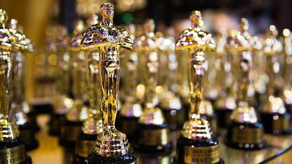 5 Biggest Oscar Surprise Wins In History Fox News Juicy j won an oscar for best original song in 2006 for it's hard out here for a pimp, three 6 mafia's song on the hustle & flow soundtrack, which was credited to djay f. 5 biggest oscar surprise wins in