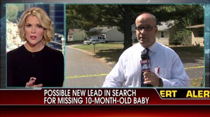 Parents of Missing Missouri Baby Lisa Irwin Rush to Police Command Center; Is There a New Lead in the Case?