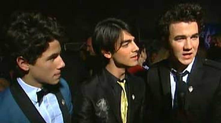 Pinheads & Patriots: 4/1