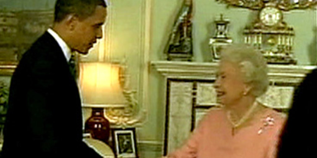 Obama Gives Queen an iPod Fox News Video(00)