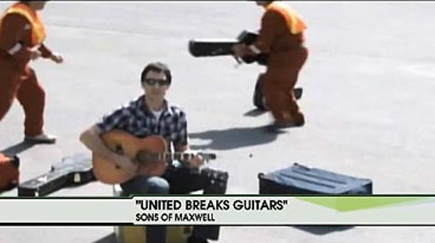 'United Breaks Guitars'