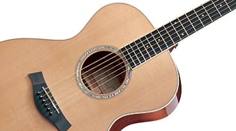 'United Breaks Guitars'